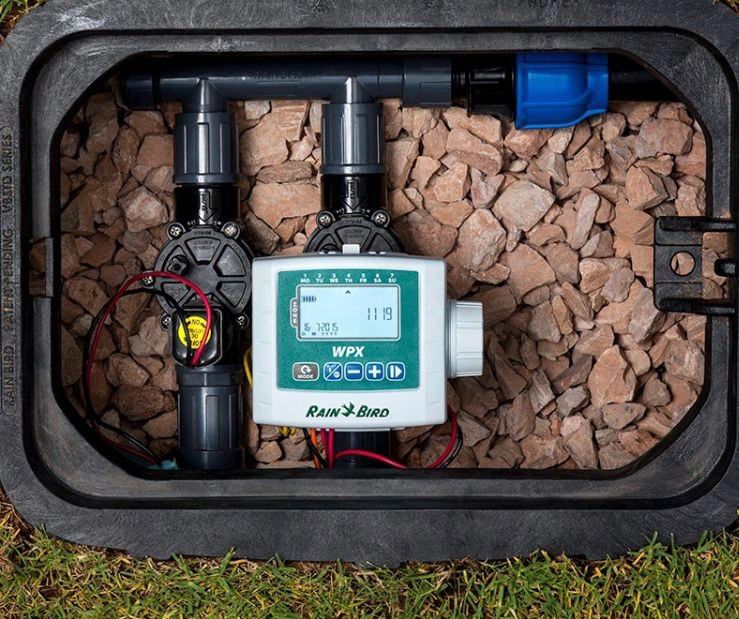 Colector de electroválvulas para riego automático de jardín